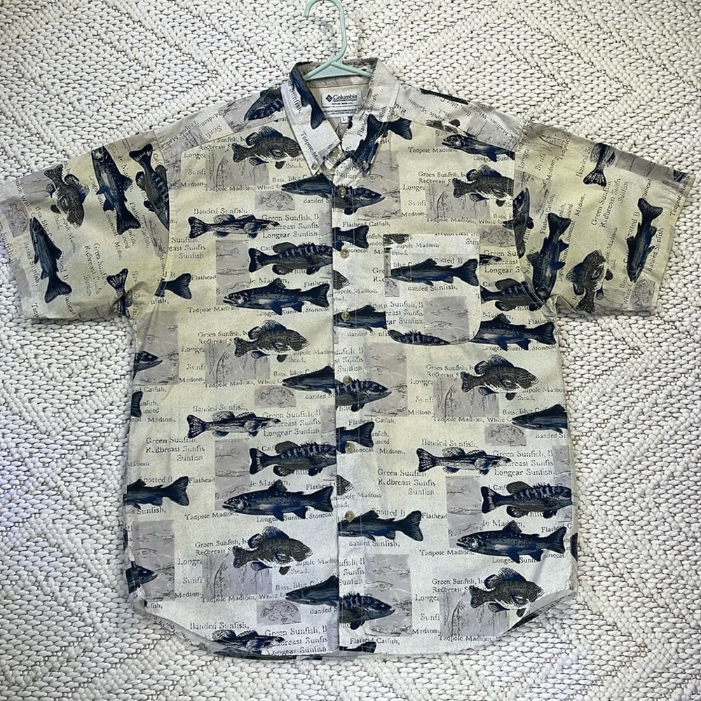 Columbia shirt size Large